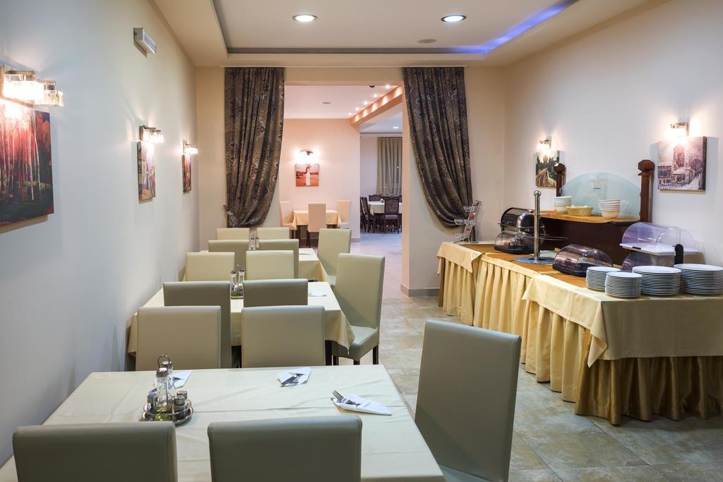 Garni Hotel Semlin B&B Belgrado Buitenkant foto