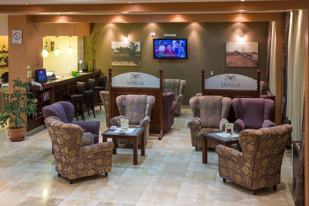Garni Hotel Semlin B&B Belgrado Buitenkant foto