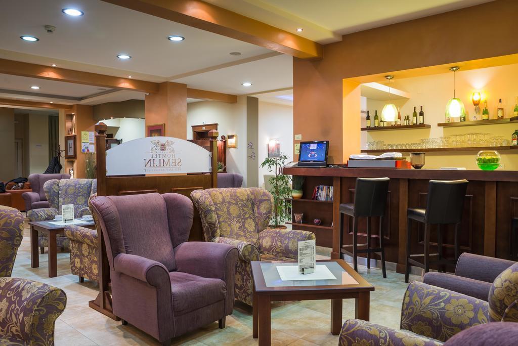 Garni Hotel Semlin B&B Belgrado Buitenkant foto