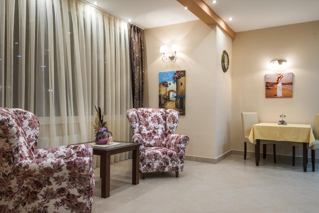 Garni Hotel Semlin B&B Belgrado Buitenkant foto