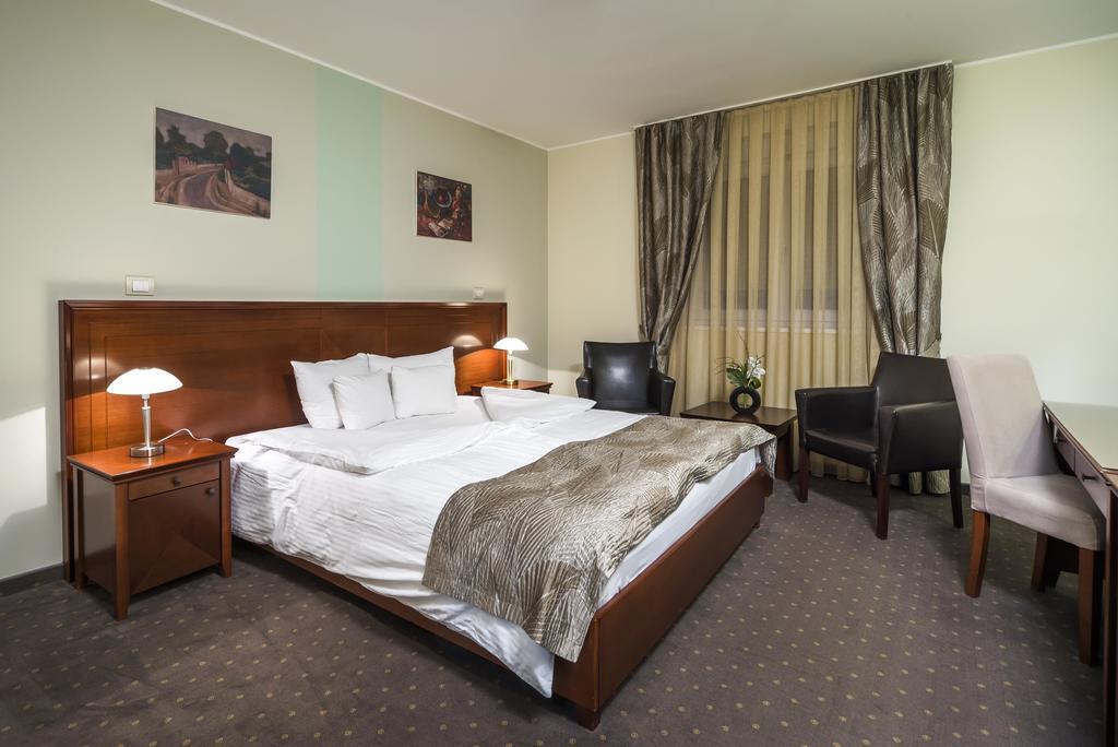 Garni Hotel Semlin B&B Belgrado Kamer foto
