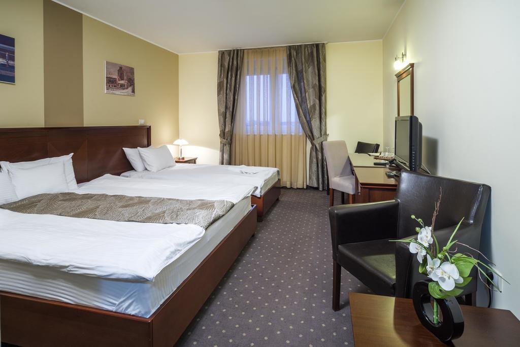 Garni Hotel Semlin B&B Belgrado Kamer foto