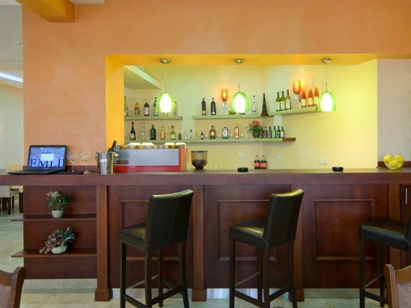 Garni Hotel Semlin B&B Belgrado Buitenkant foto